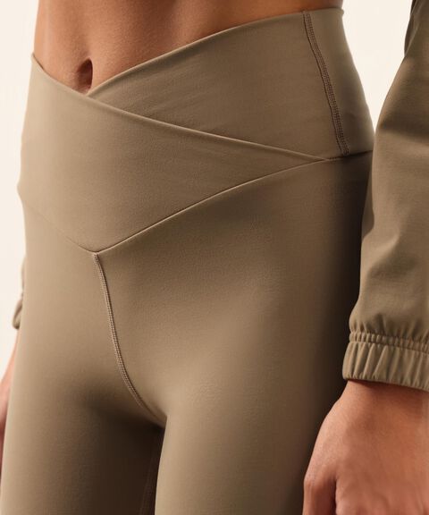 Short Pretina Cruzada Aerius Skin 15 cm, Mocca