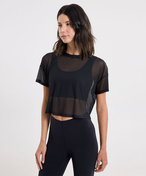Conjunto Athleisure Negro con Falda Aerius, Top y Camiseta Mesh, 