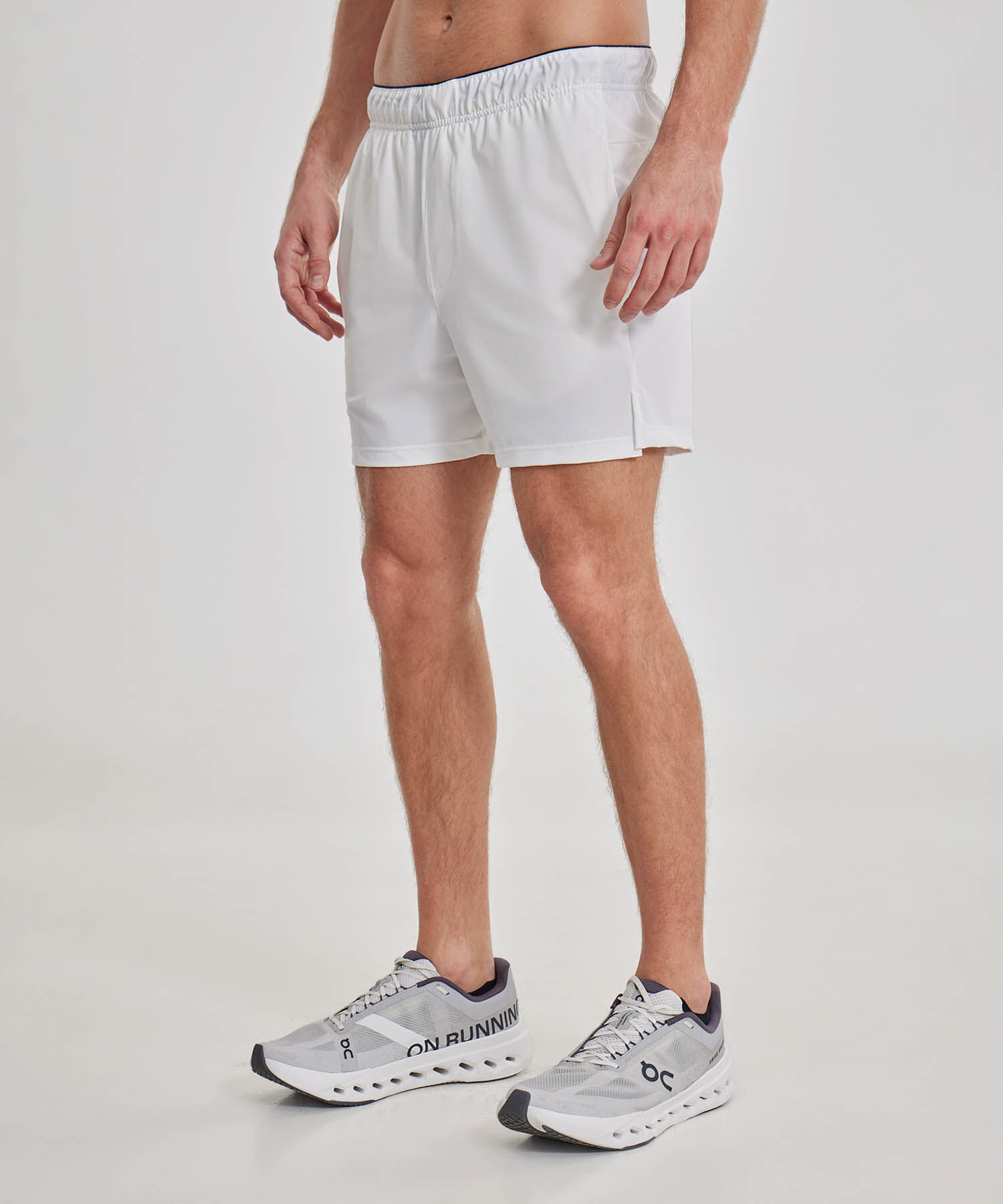 Set Deportivo Blanco con Camiseta Sisa y Short con B&oacute;xer Interno, 